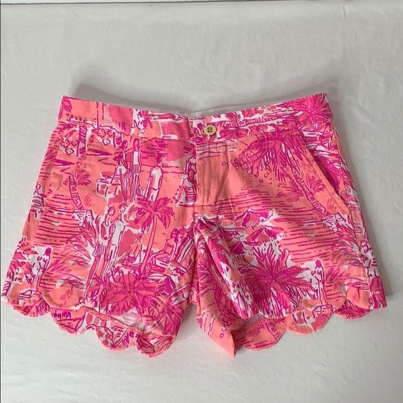 EUC Lilly Pulitzer Sz 2 buttercup scallop shorts - Picture 2 of 7